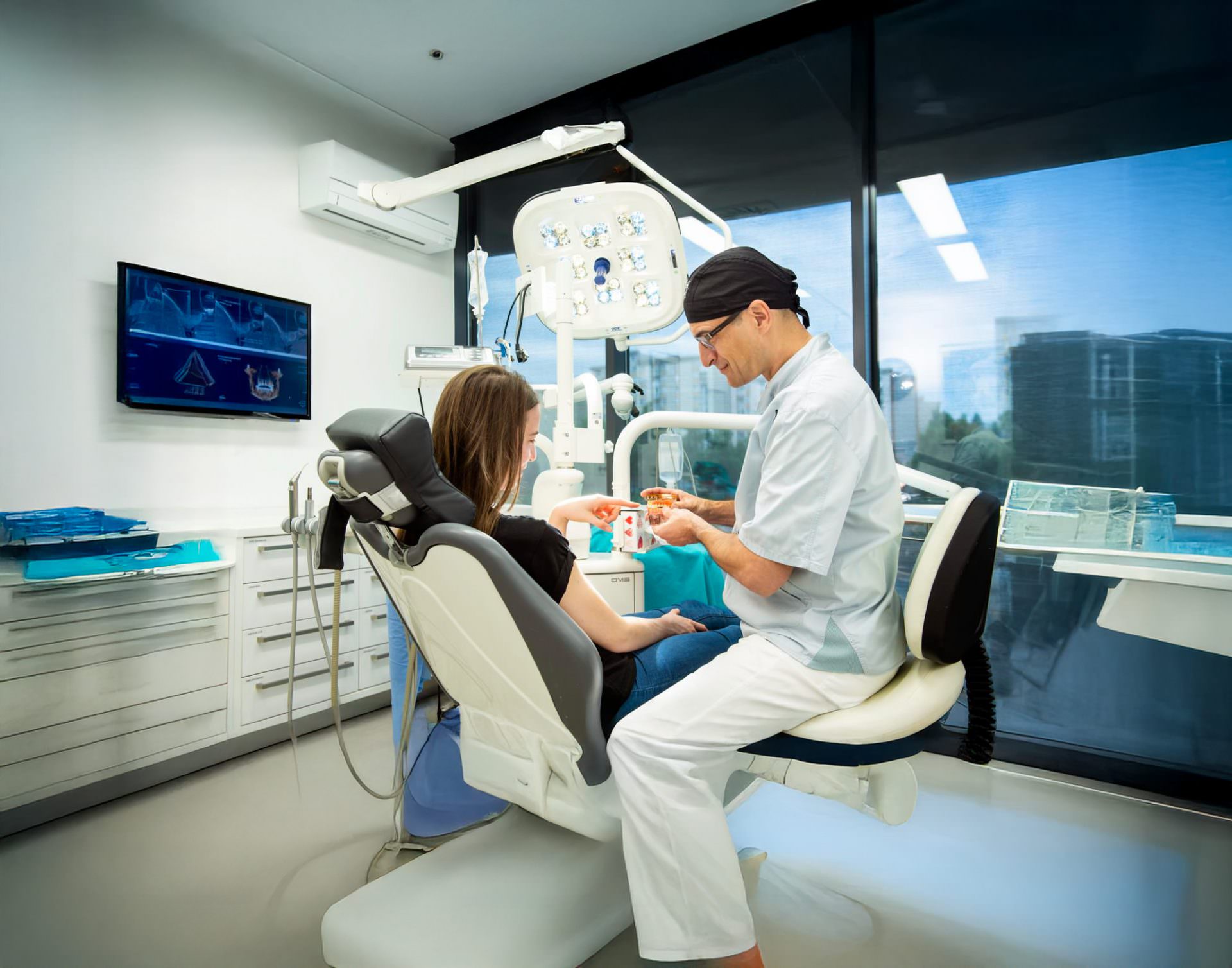 D-Center Ljubljana – zobozdravstvo, implantati, oralna & estetska kirurgija